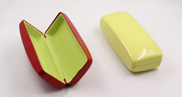 Caja popular I6409-4 de las gafas de sol del hierro Caja popular I6409-4 de las gafas de sol del hierro